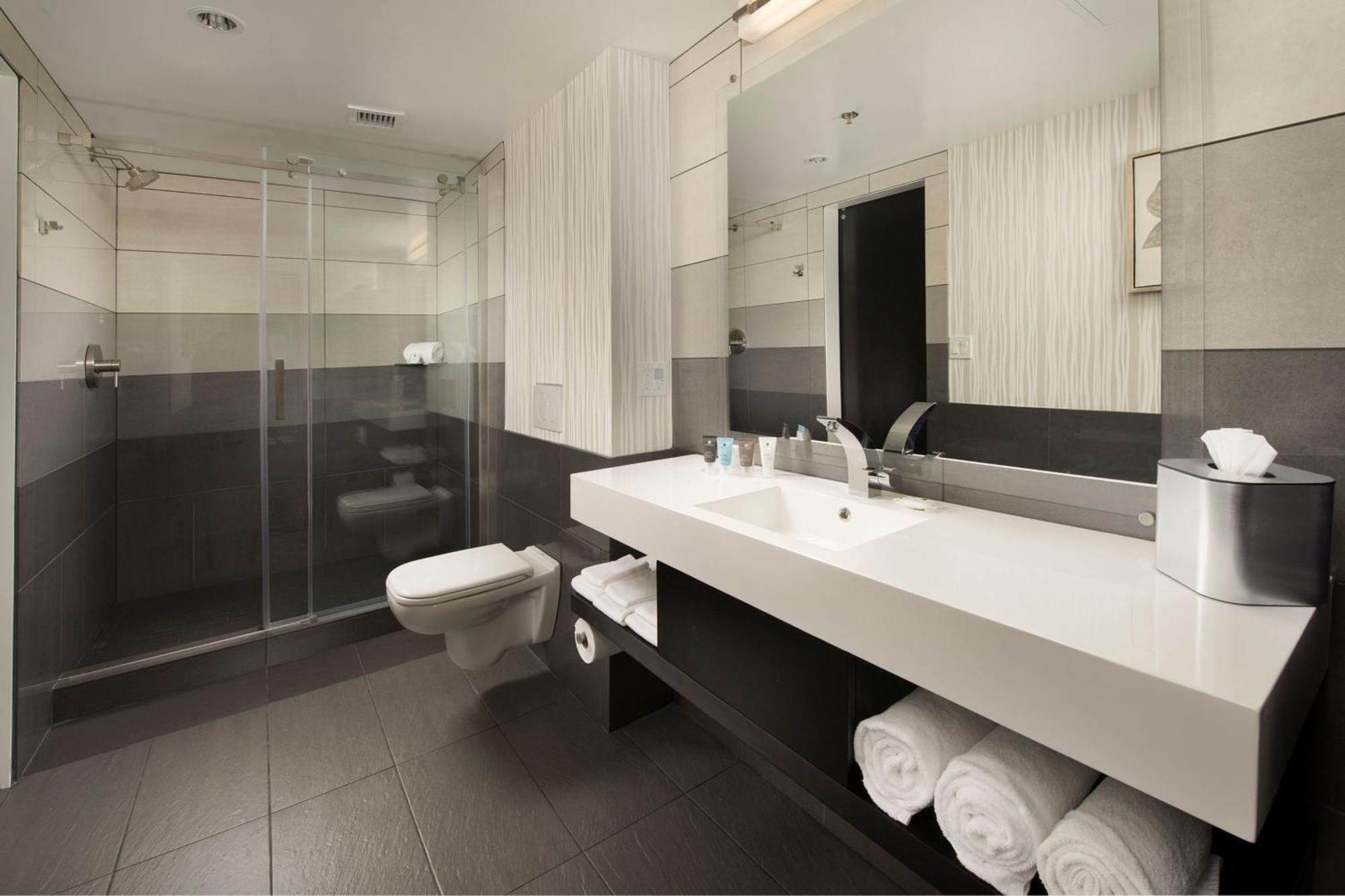 Skybridge Seattle Airport Hotel ซีแทค ภายนอก รูปภาพ